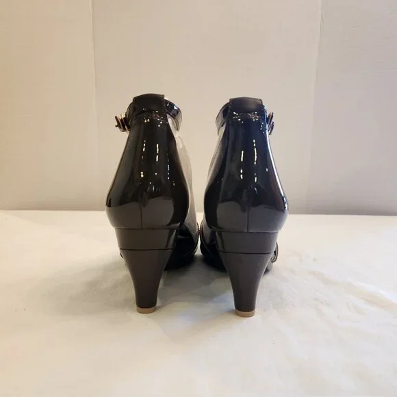 High heal stiletto shoes 8.5 (Run larger) - Picture 2 of 5